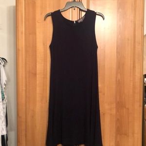 Sleeveless navy dress